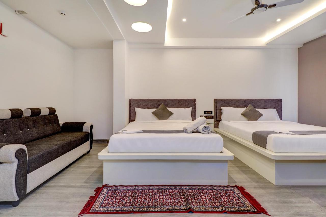 Hotel Brundavan International Guntur Luaran gambar